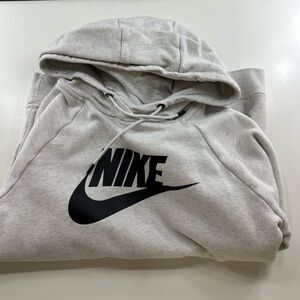 women’s nike hoodie